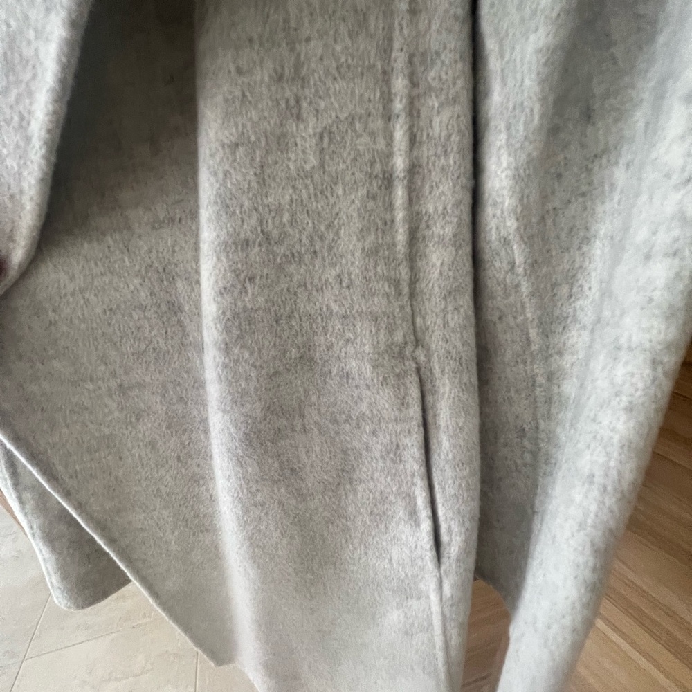 Coat - Picture 3 of 6
